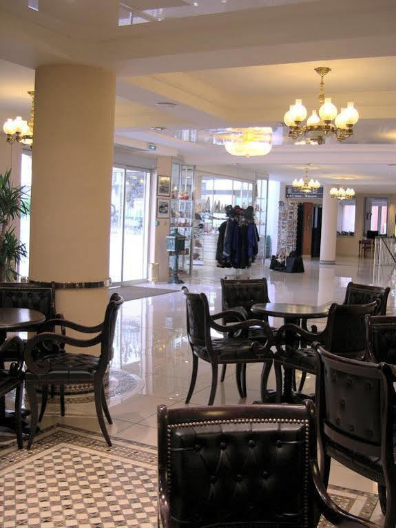 Hotel Christ Roi Lourdes Exterior photo